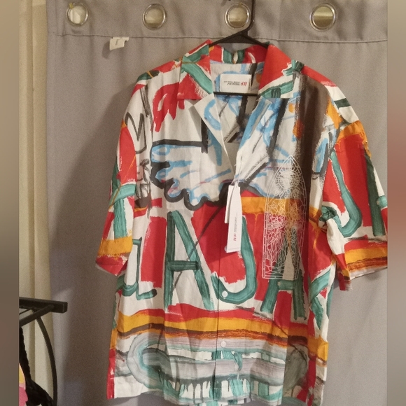 Mens H&M and Basquiat Loose Fit Cotton Resort Shirt size M - Picture 2 of 5